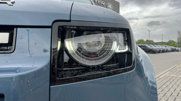 Used Land Rover Defender 2023 for sale - 76217292: Photo 55