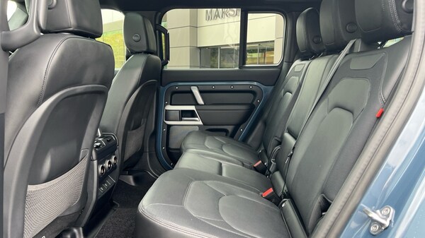 Used Land Rover Defender 2023 for sale - 76217292: Photo 6