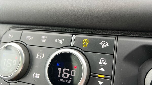 Used Land Rover Defender 2023 for sale - 76217292: Photo 87
