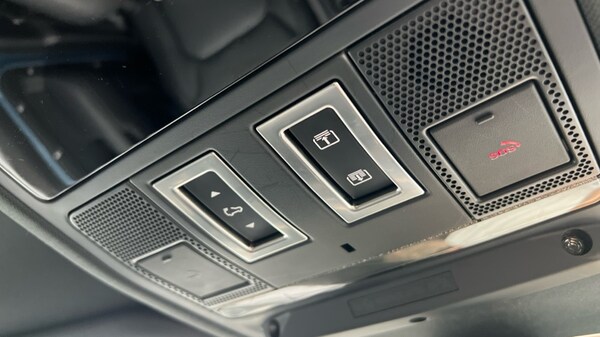 Used Land Rover Defender 2023 for sale - 76217292: Photo 94