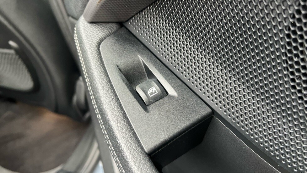 Used BMW 1 Series 2020 for sale - 76145981: Photo 46