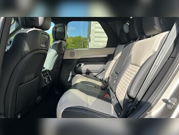Used Land Rover Discovery 2023 for sale - 75886746: Photo