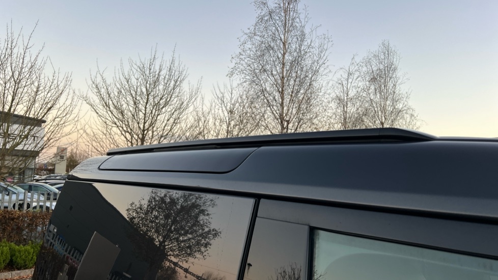 Used Land Rover Defender 2023 for sale - 76602793: Photo 35