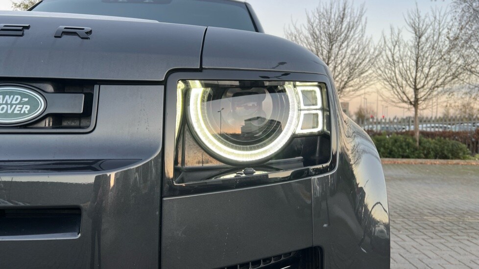 Used Land Rover Defender 2023 for sale - 76602793: Photo 40