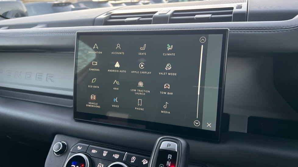 Used Land Rover Defender 2023 for sale - 76602793: Photo 56