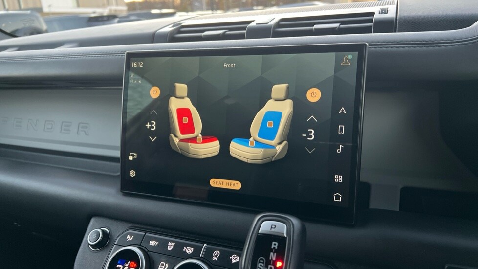 Used Land Rover Defender 2023 for sale - 76602793: Photo 57