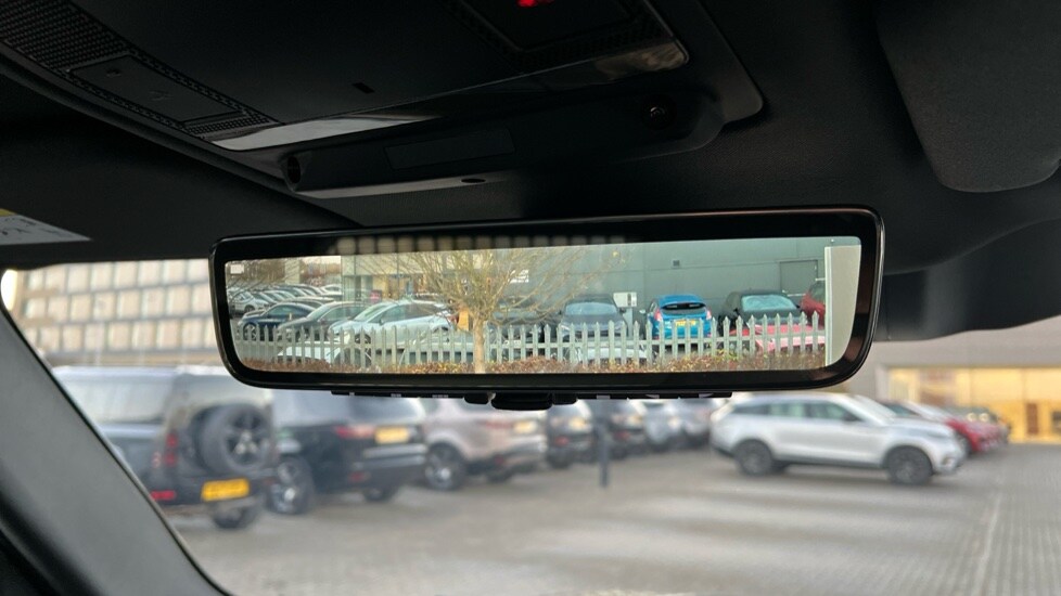 Used Land Rover Defender 2023 for sale - 76602793: Photo 70