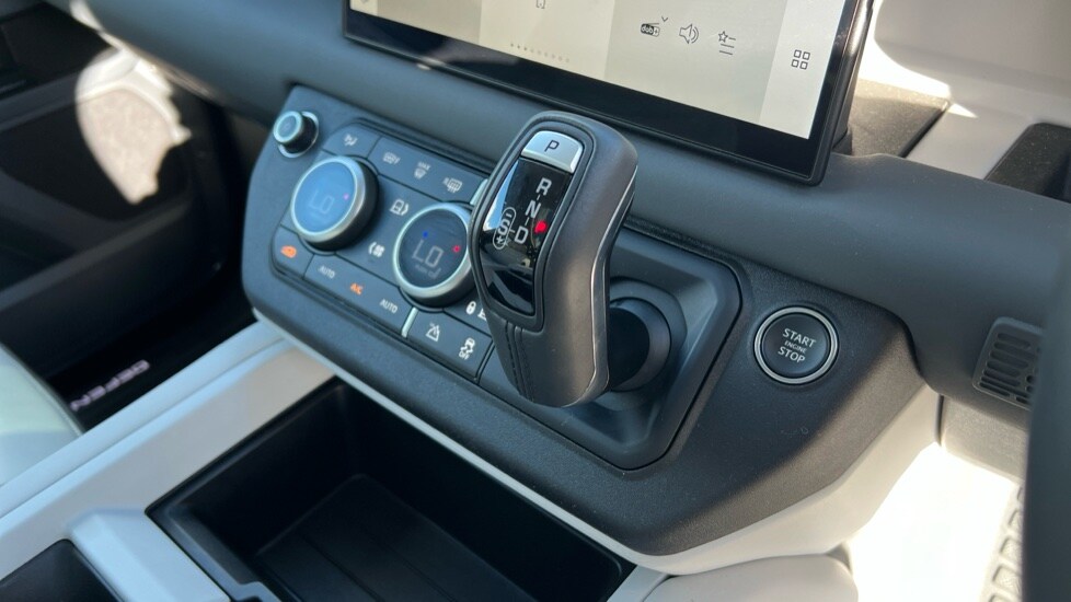 Used Land Rover Defender 2024 for sale - 76717225: Photo 13