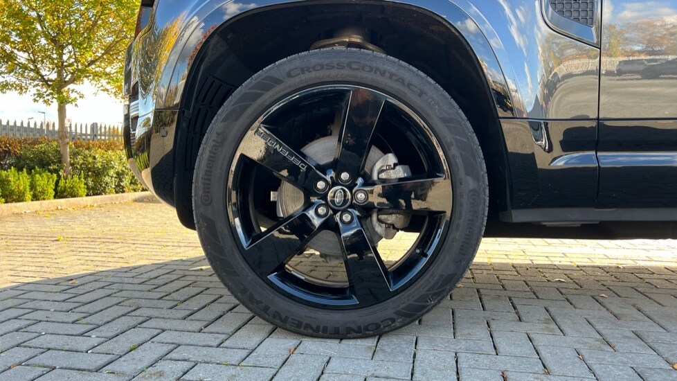 Used Land Rover Defender 2024 for sale - 76717225: Photo 31