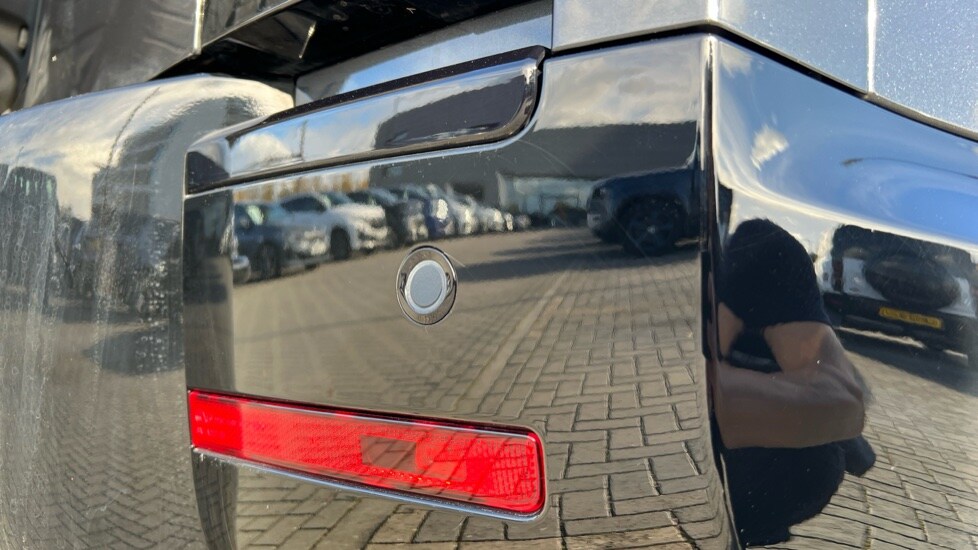 Used Land Rover Defender 2024 for sale - 76717225: Photo 41