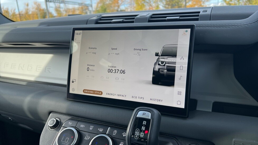 Used Land Rover Defender 2024 for sale - 76717225: Photo 63