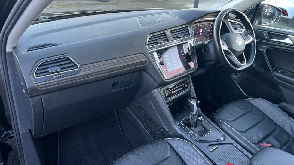 Used Volkswagen Tiguan Allspace 2023 for sale - 76842101: Photo 10