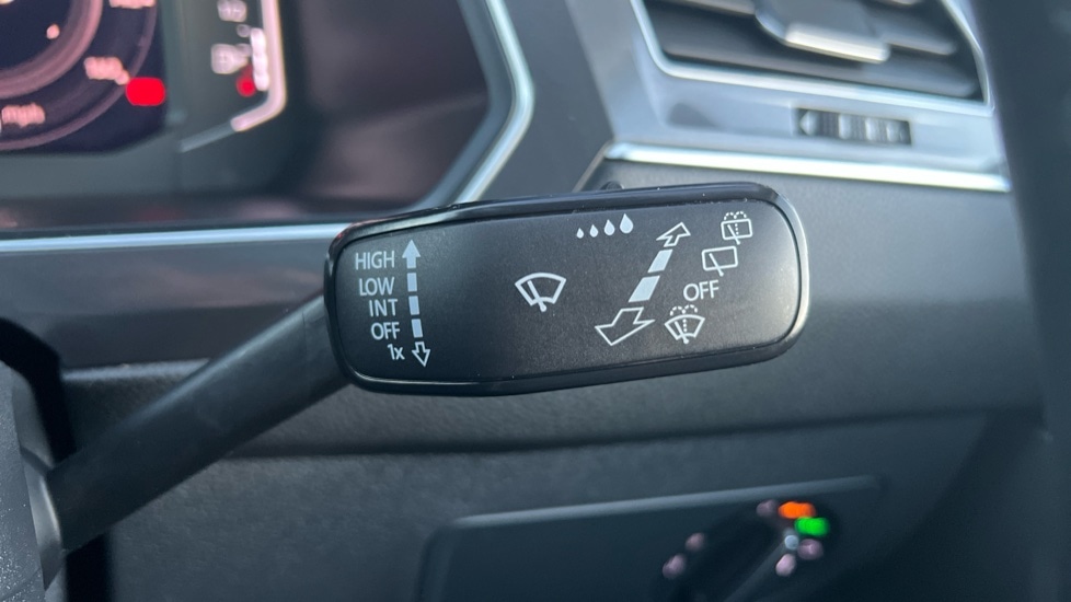 Used Volkswagen Tiguan Allspace 2023 for sale - 76842101: Photo 24