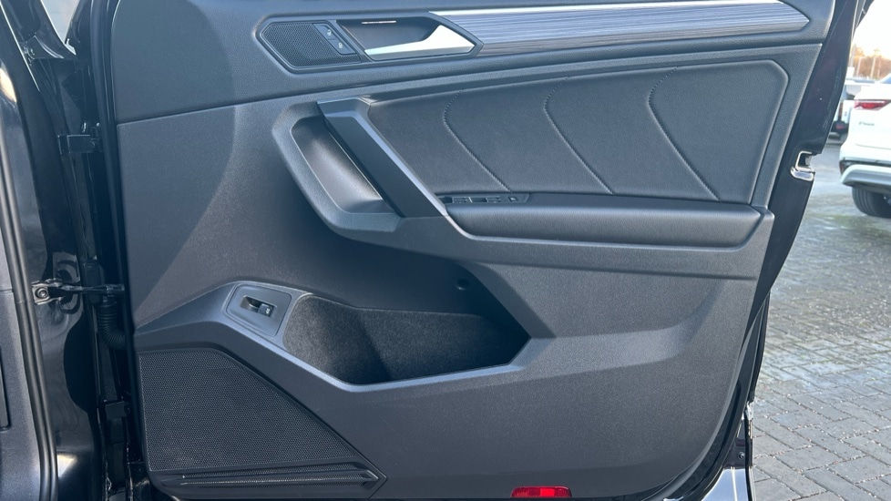 Used Volkswagen Tiguan Allspace 2023 for sale - 76842101: Photo 30