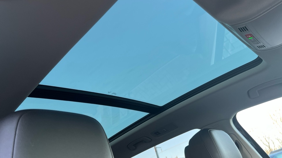 Used Volkswagen Tiguan Allspace 2023 for sale - 76842101: Photo 31