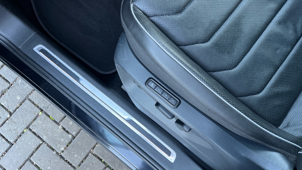 Used Volkswagen Tiguan Allspace 2023 for sale - 76842101: Photo 37