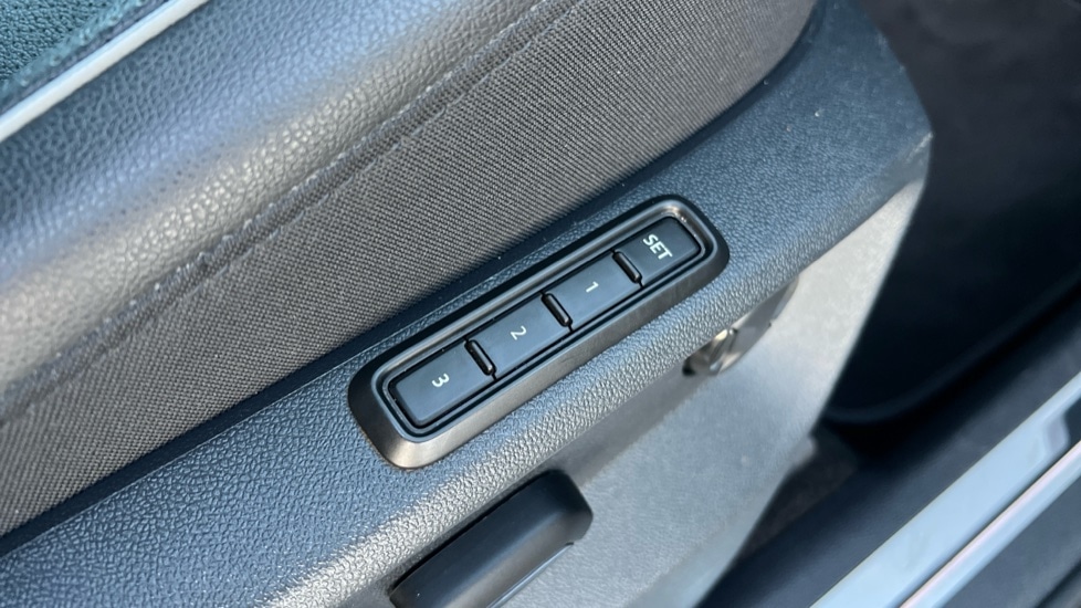 Used Volkswagen Tiguan Allspace 2023 for sale - 76842101: Photo 49