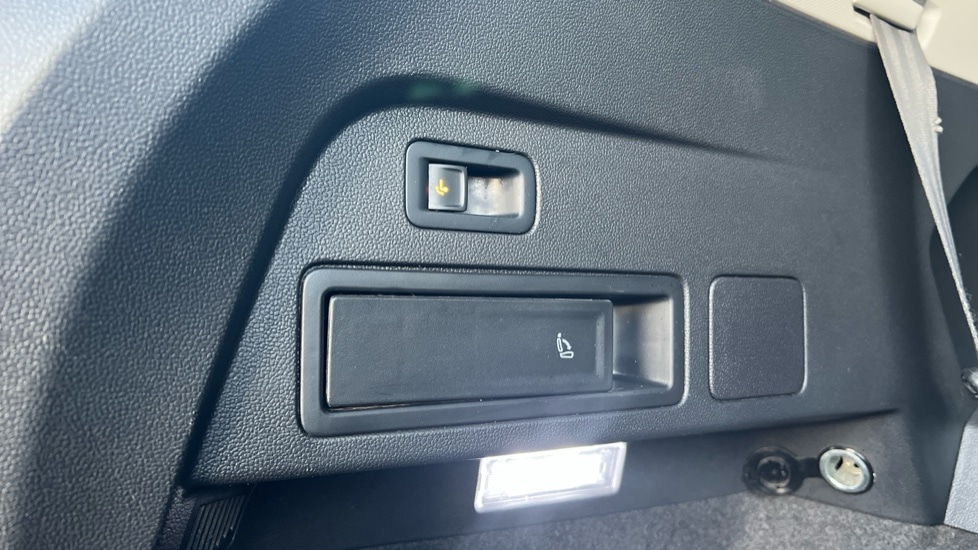 Used Volkswagen Tiguan Allspace 2023 for sale - 76842101: Photo 61