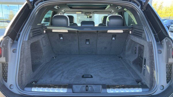 Used Land Rover Range Rover Sport 2025 for sale - 76140279: Photo 10