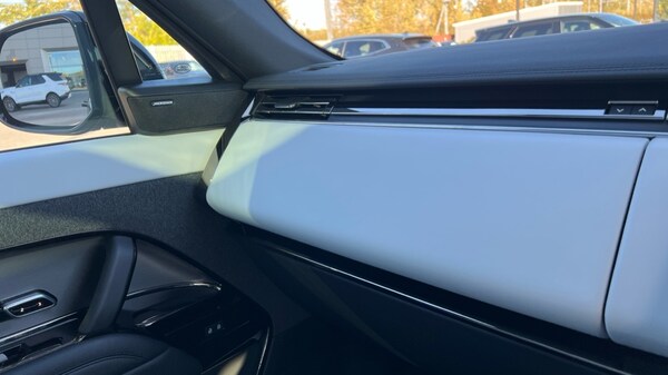 Used Land Rover Range Rover Sport 2025 for sale - 76140279: Photo 23