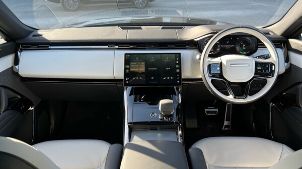 Used Land Rover Range Rover Sport 2025 for sale - 76140279: Photo 9