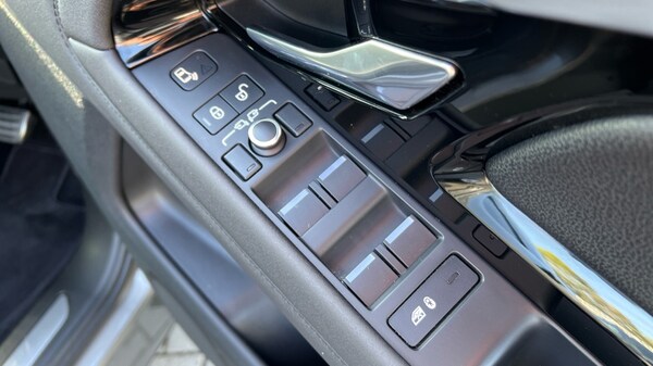 Used Land Rover Range Rover Evoque 2019 for sale - 76176302: Photo 40