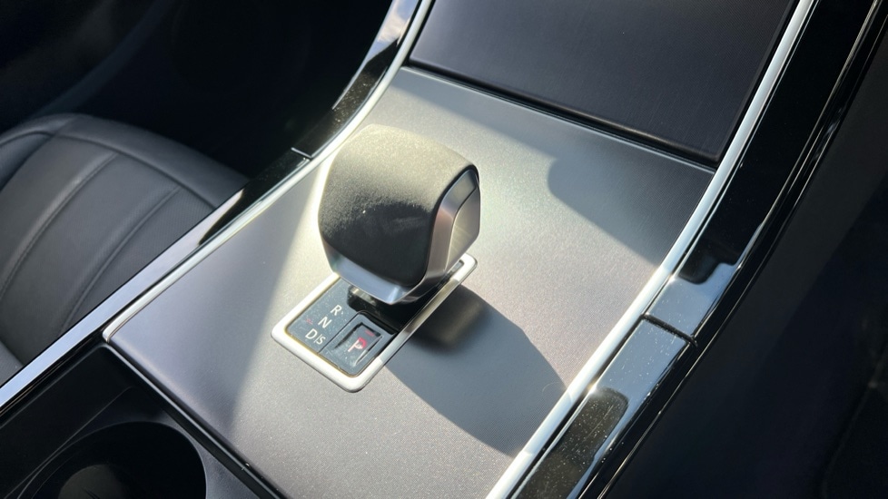 Used Land Rover Range Rover Evoque 2025 for sale - 77035793: Photo 13