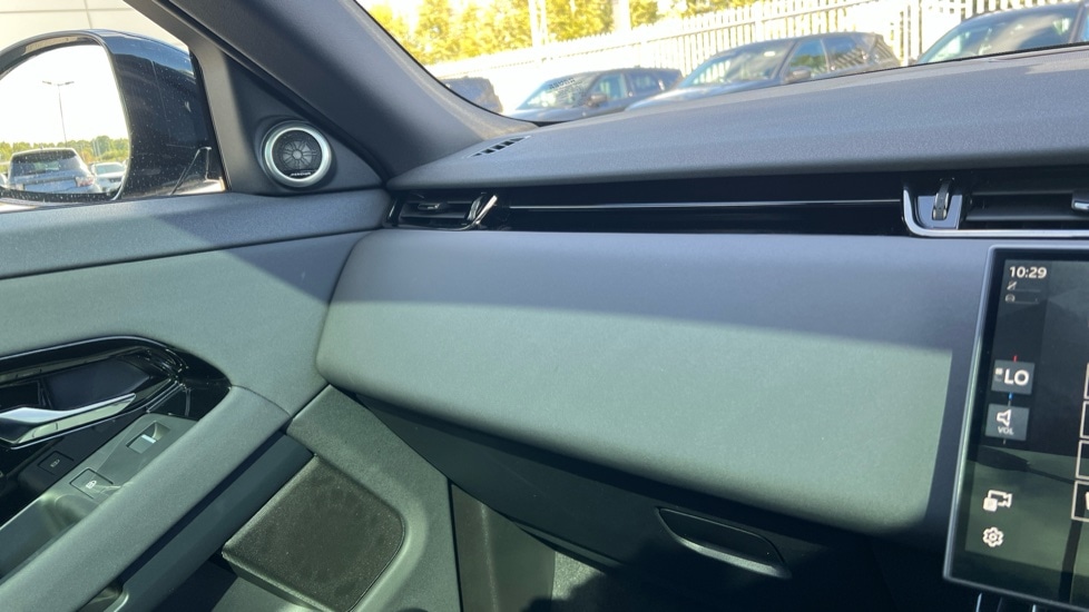 Used Land Rover Range Rover Evoque 2025 for sale - 77035793: Photo 23