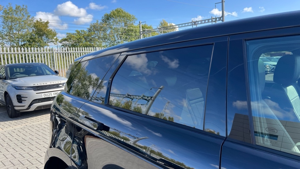 Used Land Rover Range Rover Evoque 2025 for sale - 77035793: Photo 34