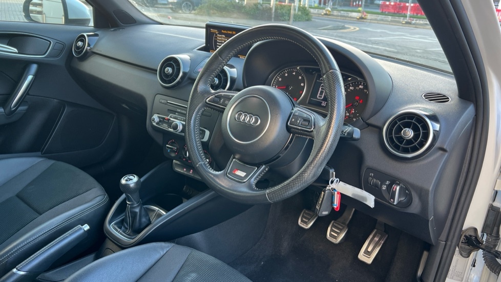 Used Audi A1 2015 for sale - 76881721: Photo 9