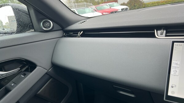 Used Land Rover Range Rover Evoque 2025 for sale - 75758737: Photo 23
