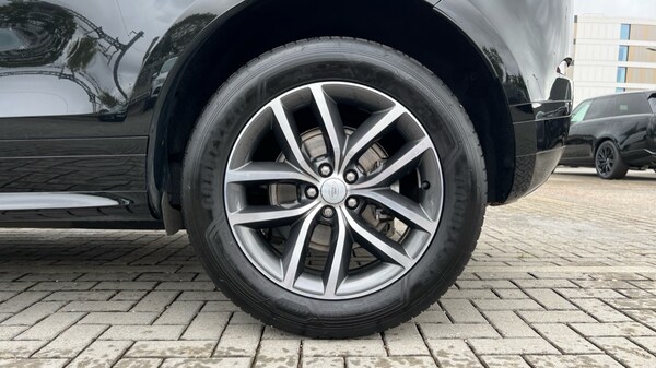 Used Land Rover Range Rover Evoque 2025 for sale - 75758737: Photo 33