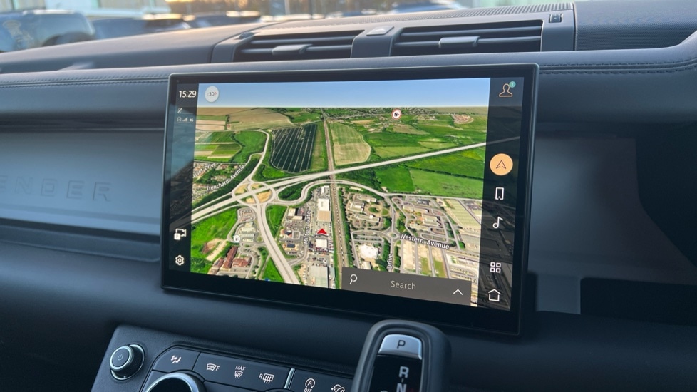 Used Land Rover Defender 2025 for sale - 76915099: Photo 11