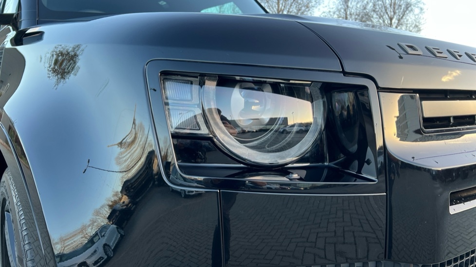 Used Land Rover Defender 2025 for sale - 76915099: Photo 17