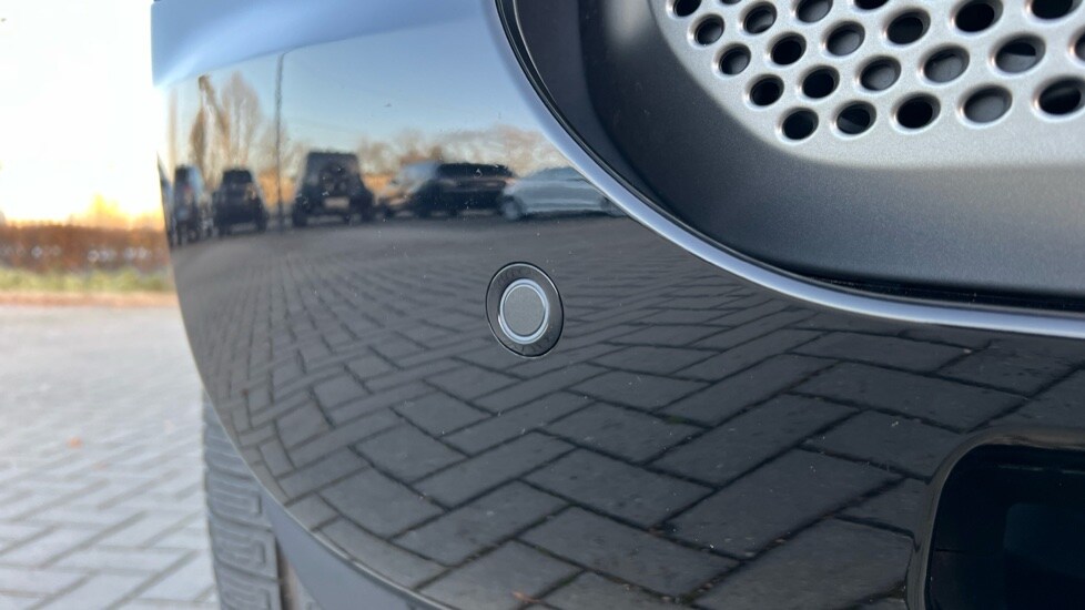 Used Land Rover Defender 2025 for sale - 76915099: Photo 37