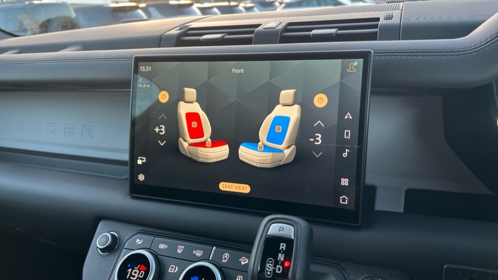 Used Land Rover Defender 2025 for sale - 76915099: Photo 57