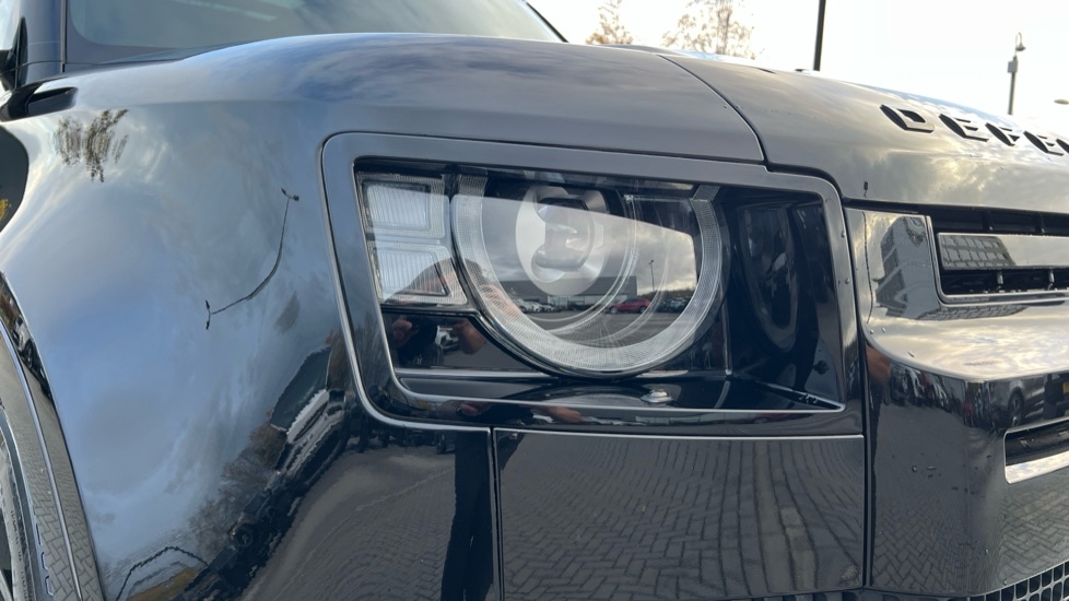 Used Land Rover Defender 2025 for sale - 76540144: Photo 17