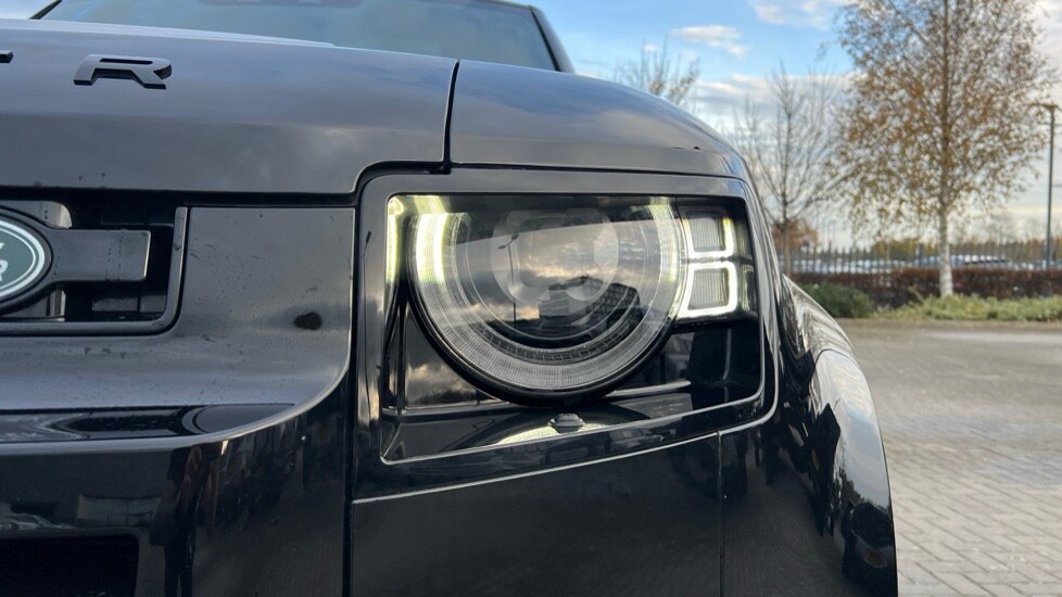 Used Land Rover Defender 2025 for sale - 76540144: Photo 40