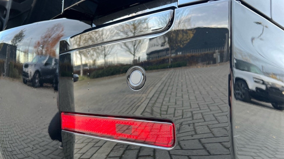 Used Land Rover Defender 2025 for sale - 76540144: Photo 41