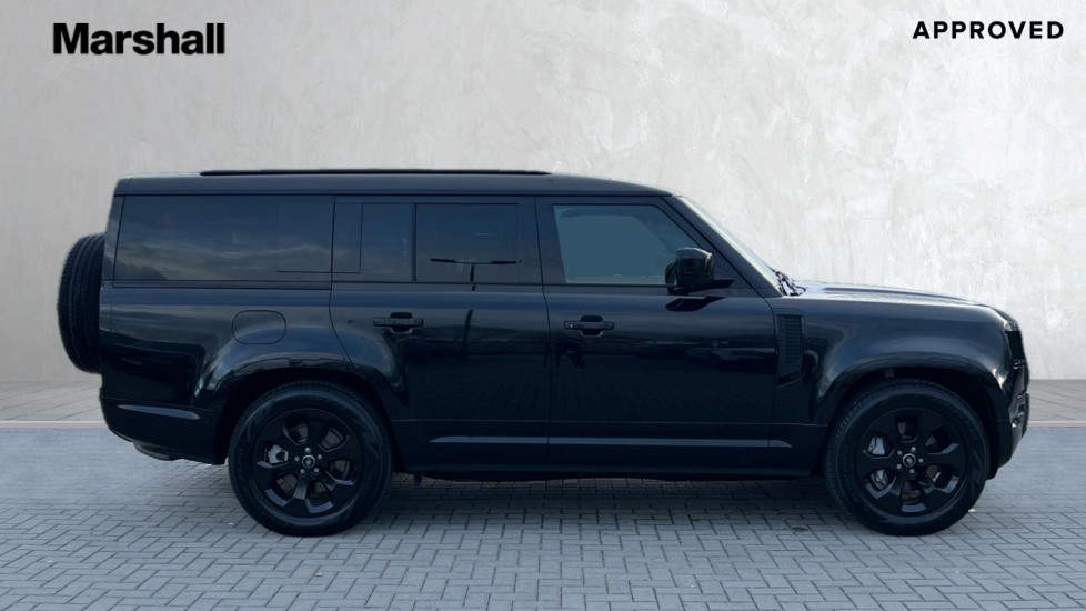 Used Land Rover Defender 2025 for sale - 76540144: Photo 5