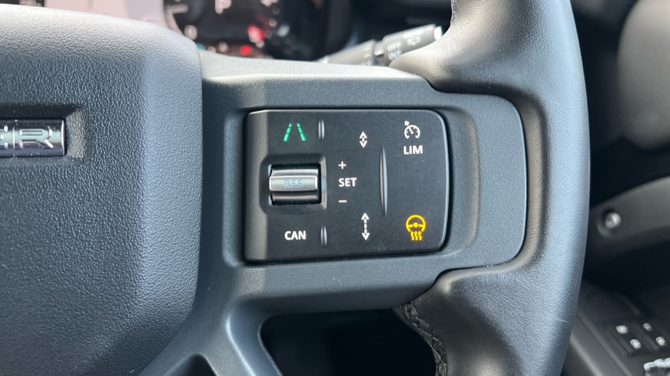 Used Land Rover Defender 2025 for sale - 76540144: Photo 75