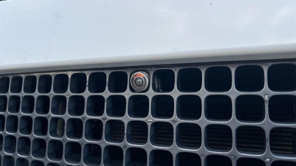 Used Land Rover Defender 2023 for sale - 76915091: Photo 40