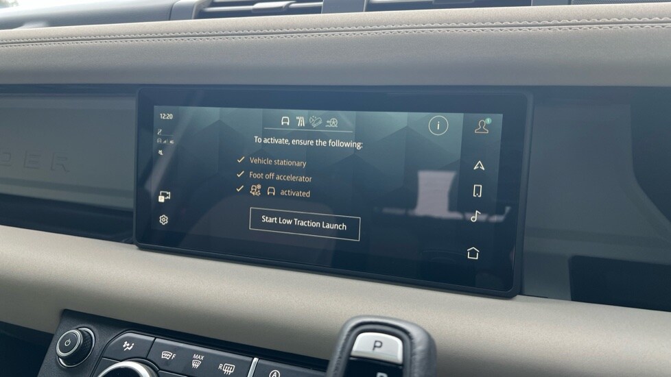 Used Land Rover Defender 2023 for sale - 76915091: Photo 64