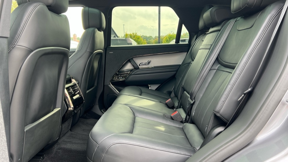 Used Land Rover Range Rover Sport 2023 for sale - 76788264: Photo 4