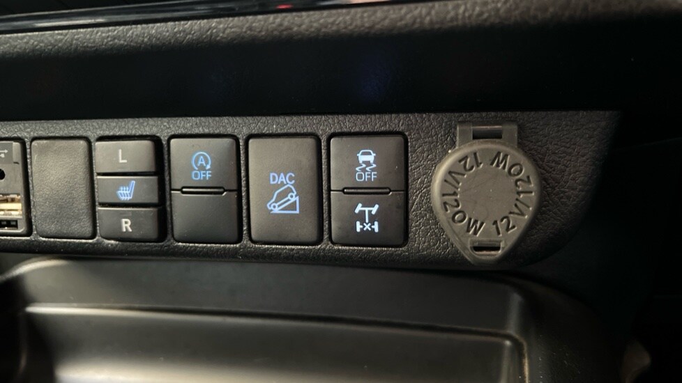 Used Toyota Hilux 2022 for sale - 77031448: Photo 57