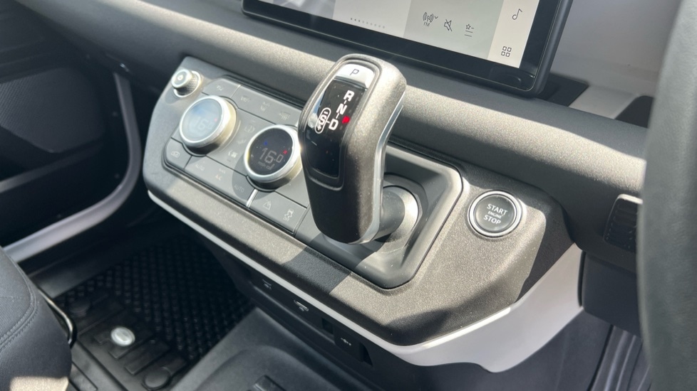 Used Land Rover Defender 2022 for sale - 76851272: Photo 13