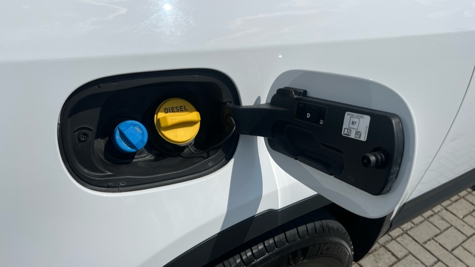 Used Land Rover Defender 2022 for sale - 76851272: Photo 42