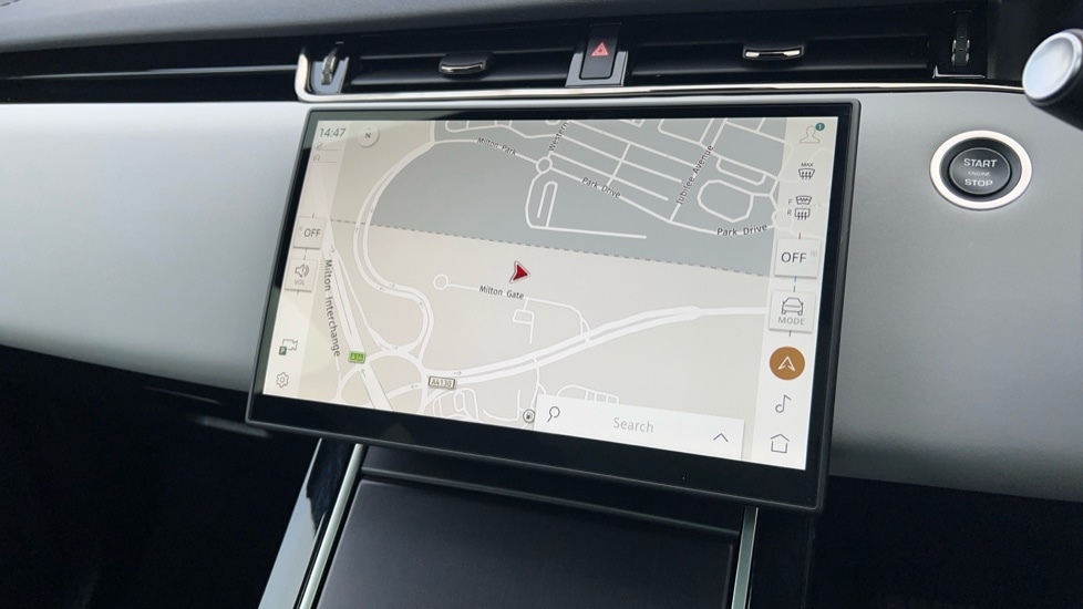 Used Land Rover Range Rover Evoque 2025 for sale - 76672588: Photo 11