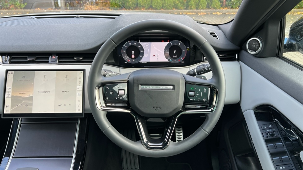 Used Land Rover Range Rover Evoque 2025 for sale - 76672588: Photo 15