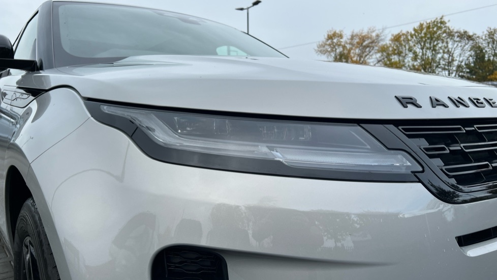 Used Land Rover Range Rover Evoque 2025 for sale - 76672588: Photo 17